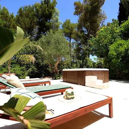 Villa Trulli Tauro Country House Con Idromassaggio *