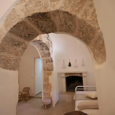 Trulli Tauro Country House Con Idromassaggio