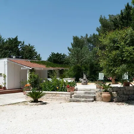 Trulli Tauro Country House Con Idromassaggio